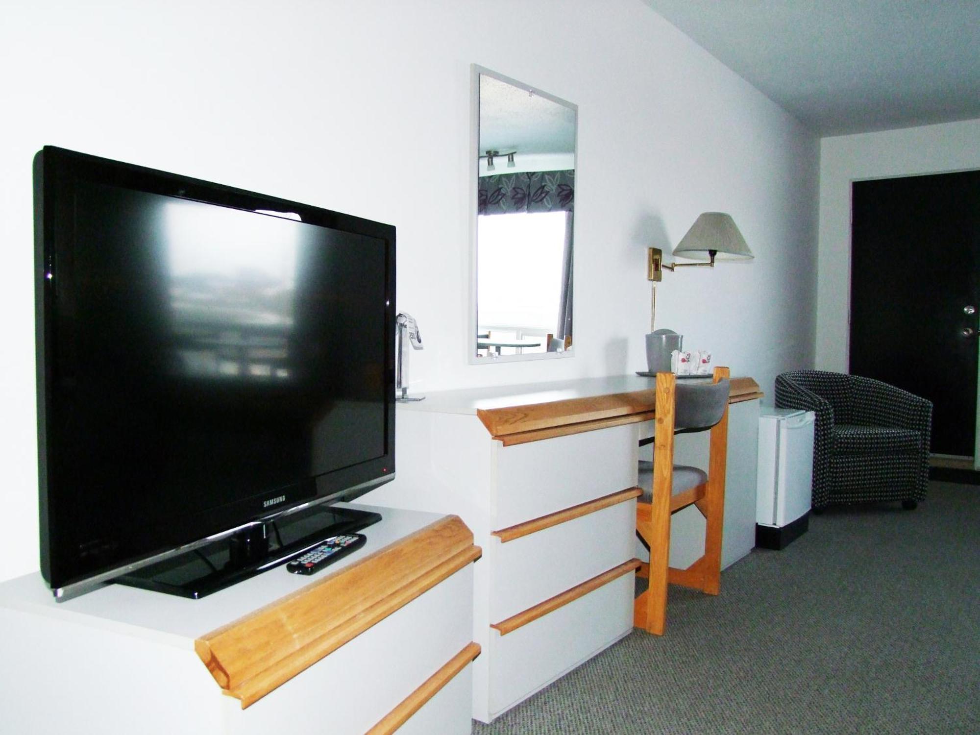Motel A La Brunante Sainte Anne des Monts Room photo